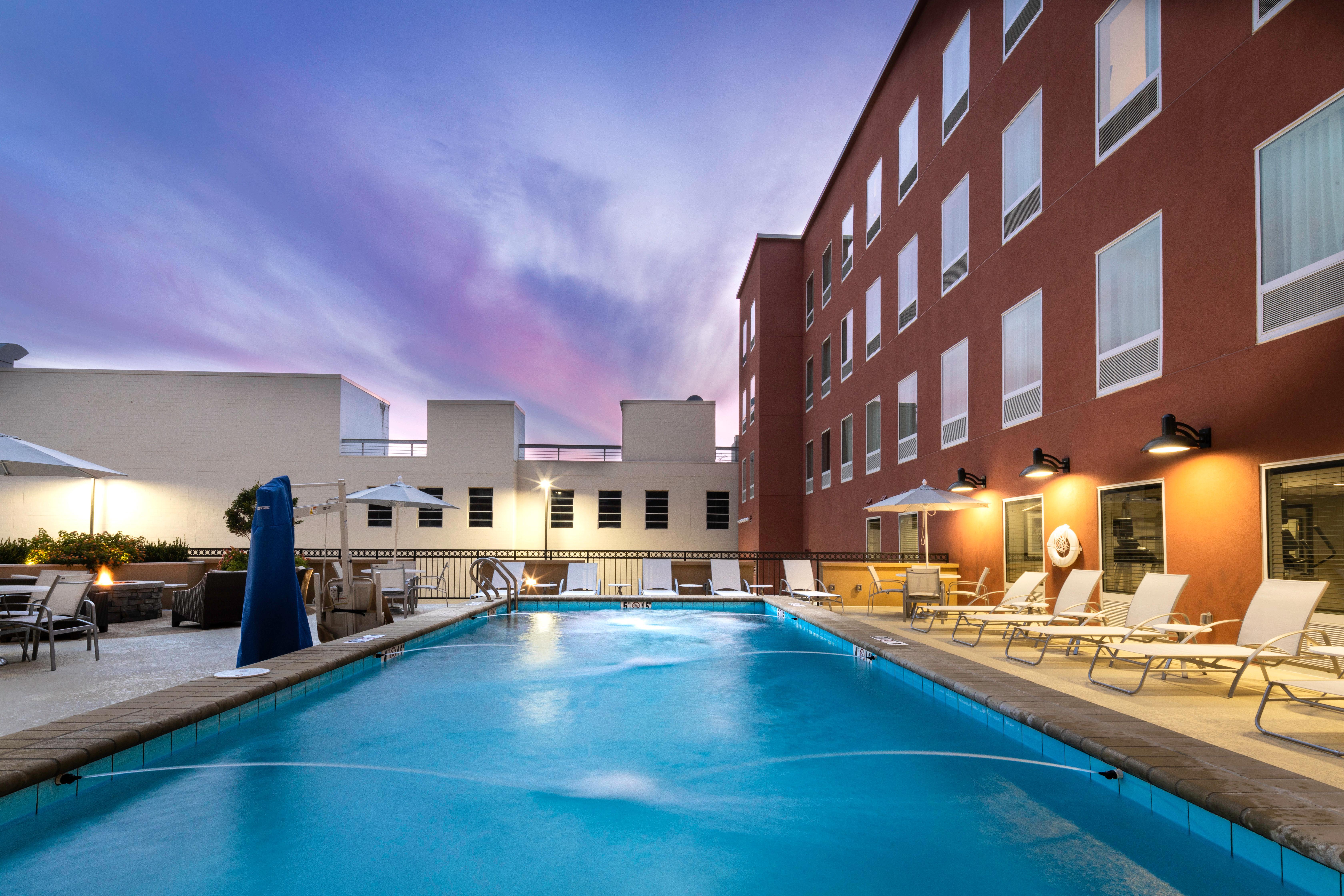 Staybridge Suites Montgomery - Downtown By Ihg Eksteriør billede